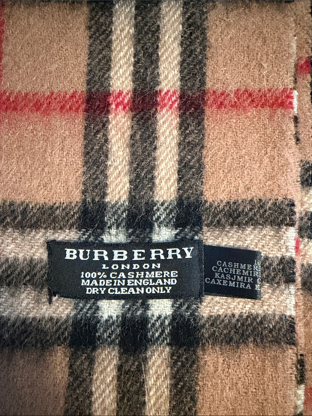 VINTAGE CASHMERE BURBERRY SCARF